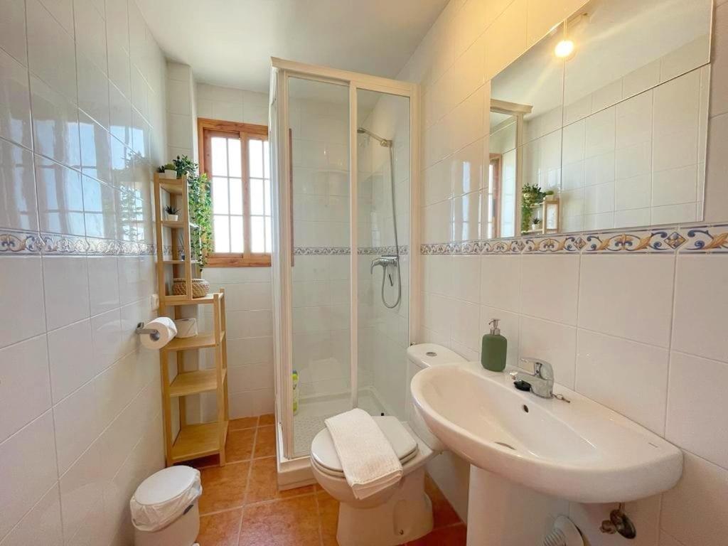 Modern, Bright And Comfortable Apartment With Shared Roof Terrace Canillas de Aceituno Luaran gambar